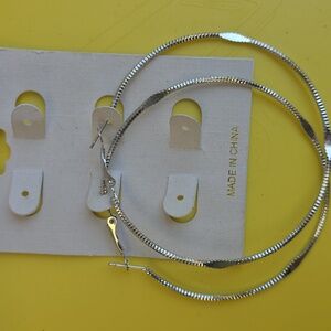 1 pair hoops